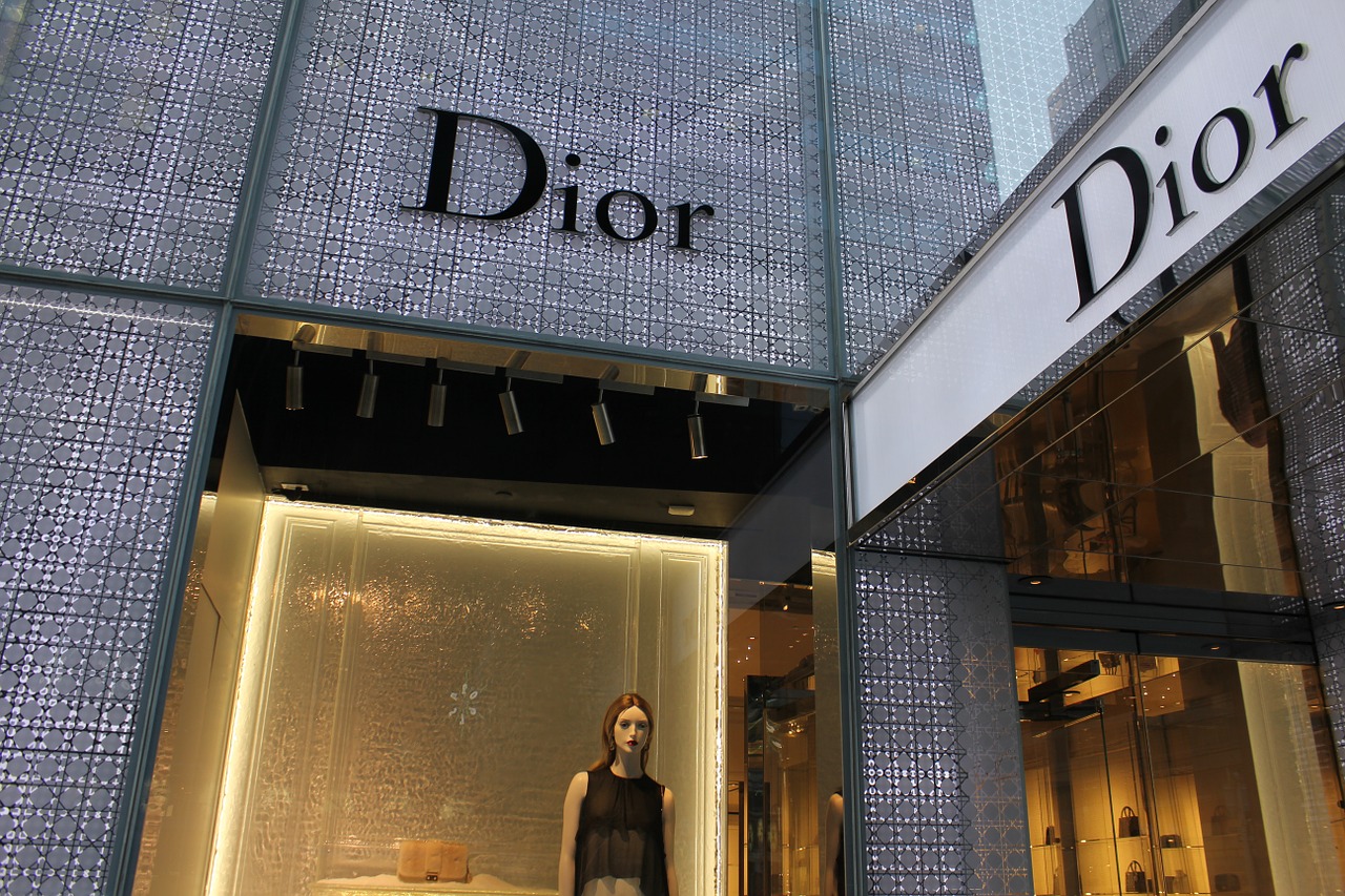 Dior to open flagship on Champs-Elysées