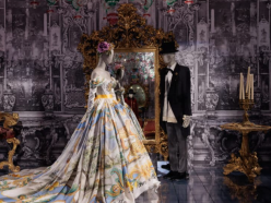 Dolce & Gabbana s’expose au Grand Palais